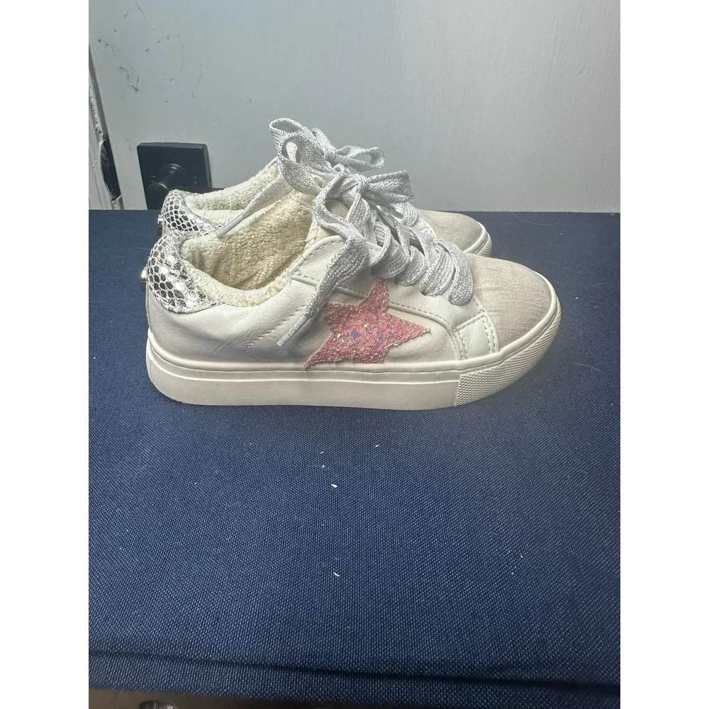 Steve Madden | TREZUME Girls White Pink Glitter Star Sneakers | Size Kids 11